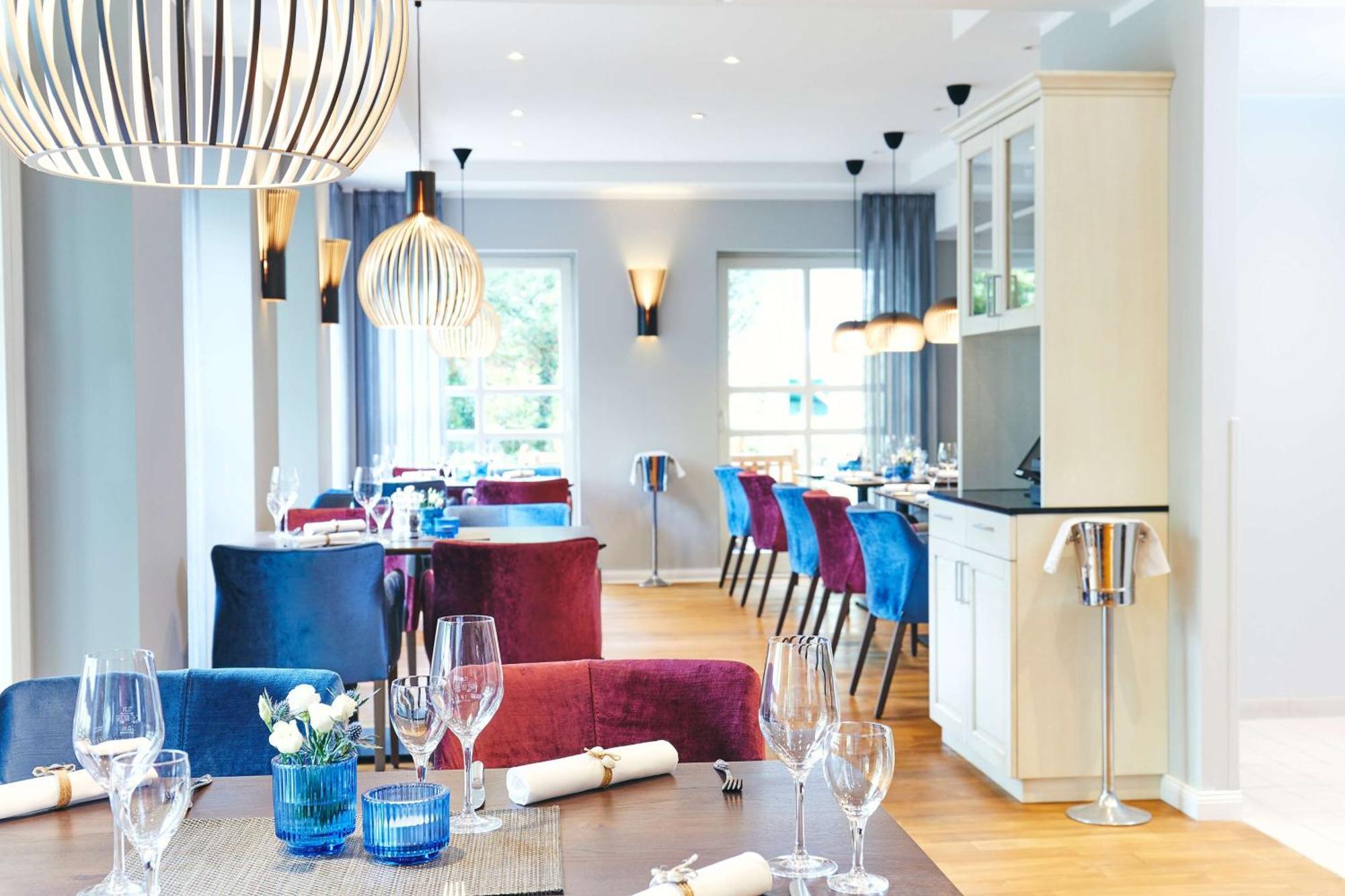 Dorint Strandresort & Spa Ostseebad Wustrow Wustrow  Buitenkant foto