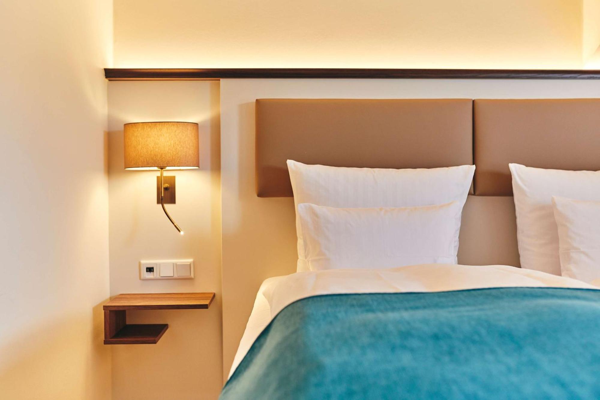 Dorint Strandresort & Spa Ostseebad Wustrow Wustrow  Buitenkant foto