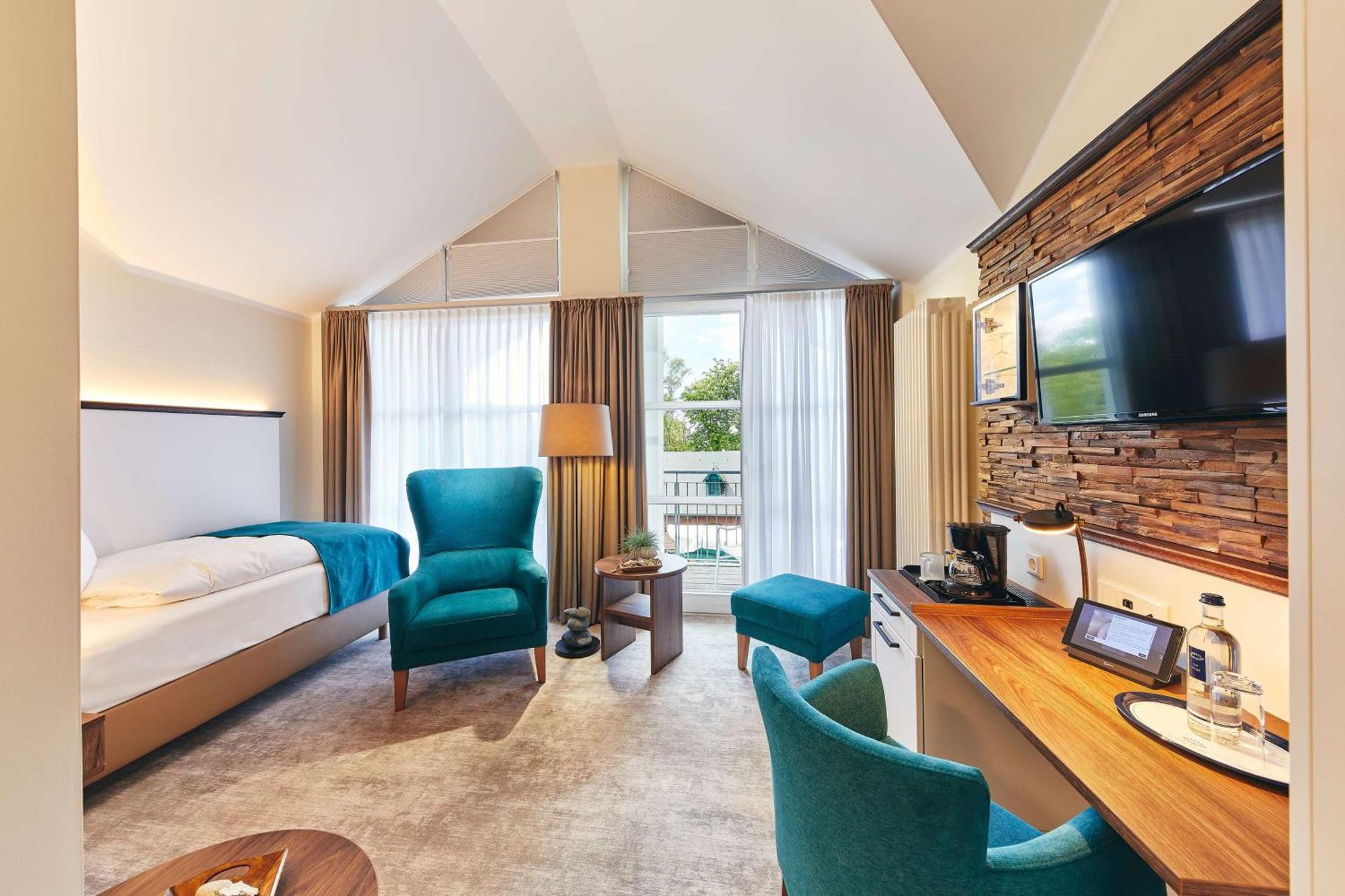 Dorint Strandresort & Spa Ostseebad Wustrow Wustrow  Buitenkant foto