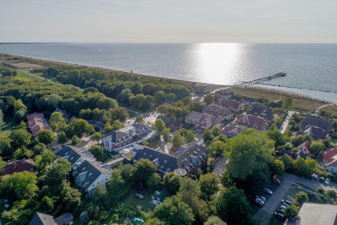Dorint Strandresort & Spa Ostseebad Wustrow Wustrow  Buitenkant foto